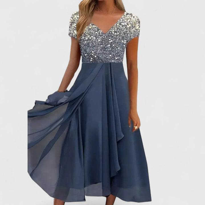 Georgia - Sophisticated Dress with a Tailored Silhouette and Comfortable Fit