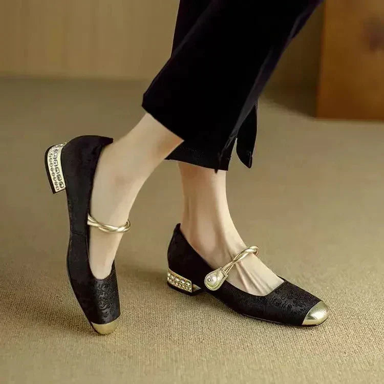 Eirene - Ballet-style Shoes