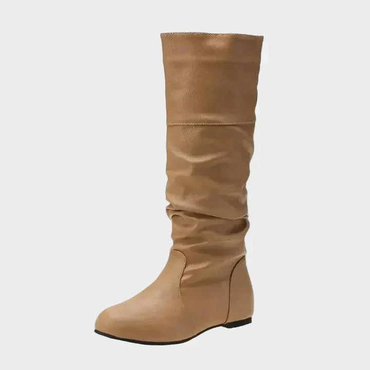 Vasia - Casual boots with low heel and pleats
