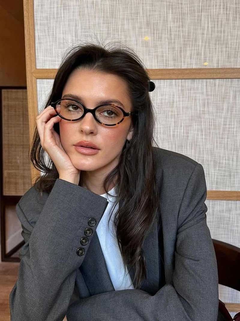 Brynlee | Stylish Reading Glasses for the Fashionable