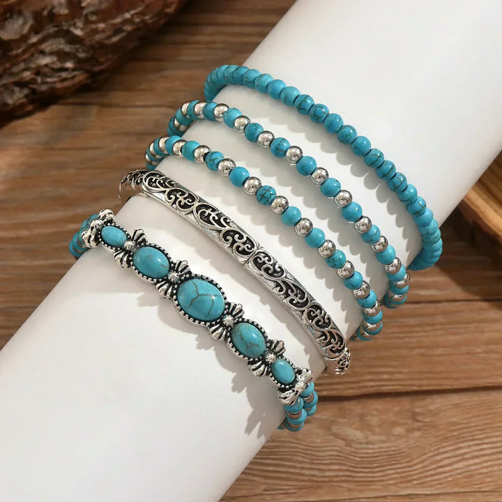 Melania - Bracelet with a Subtle Turquoise Hue