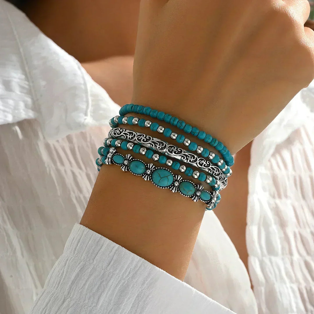 Melania - Bracelet with a Subtle Turquoise Hue