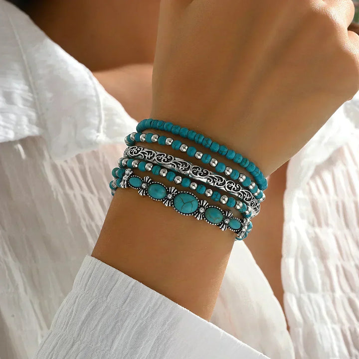 Melania - Bracelet with a Subtle Turquoise Hue