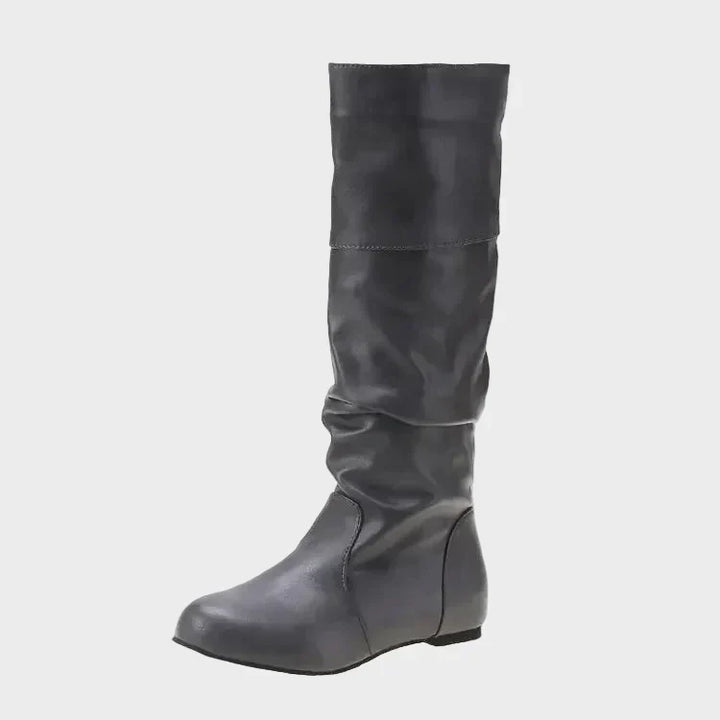 Vasia - Casual boots with low heel and pleats