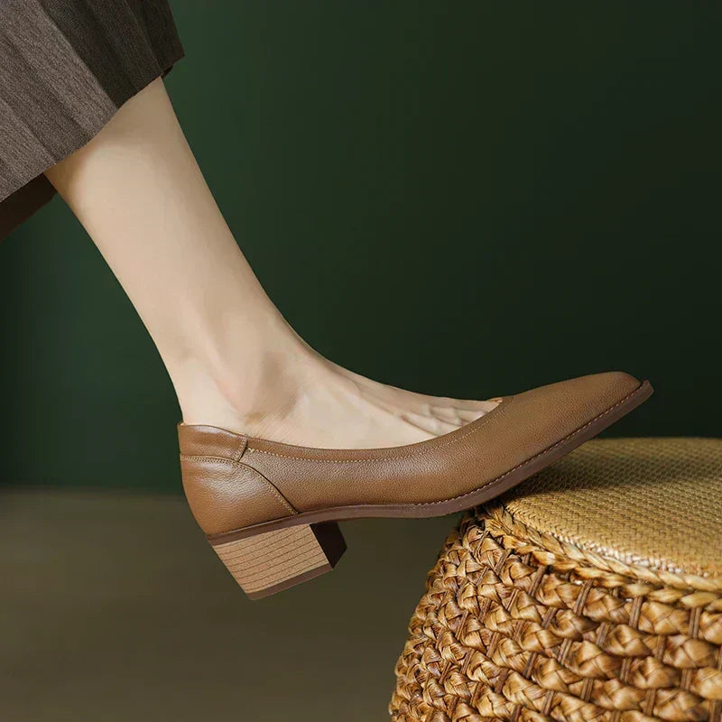 Ella – Shoes with Mid Heel