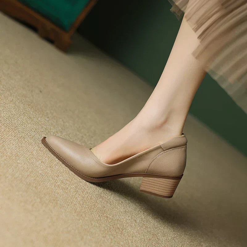 Ella – Shoes with Mid Heel