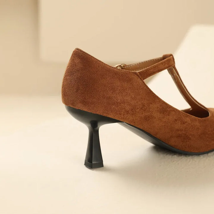 Vistra Leather Court Shoes