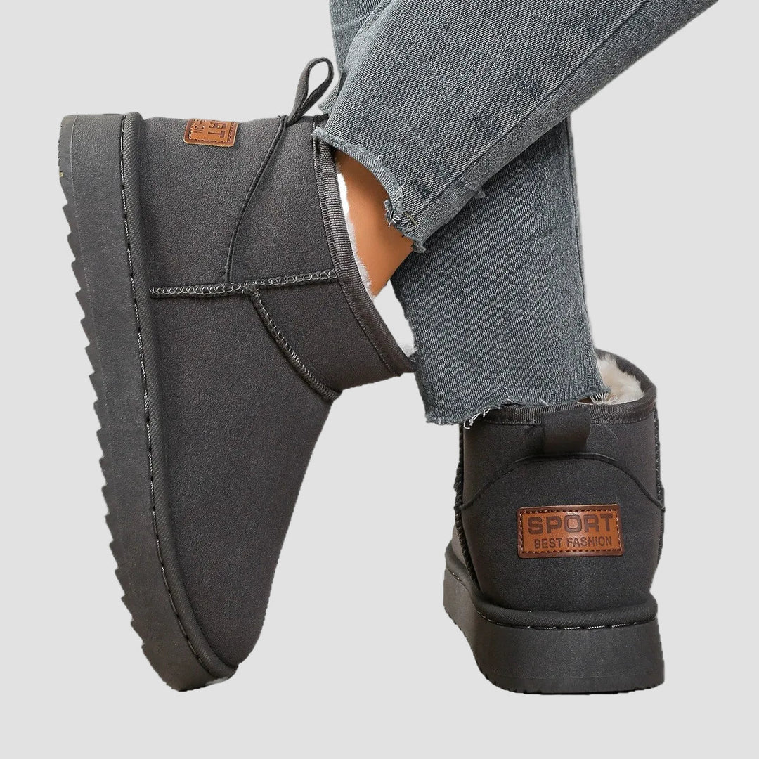 Chrysoúla - Classic Comfortable Boot with Velvety Lining