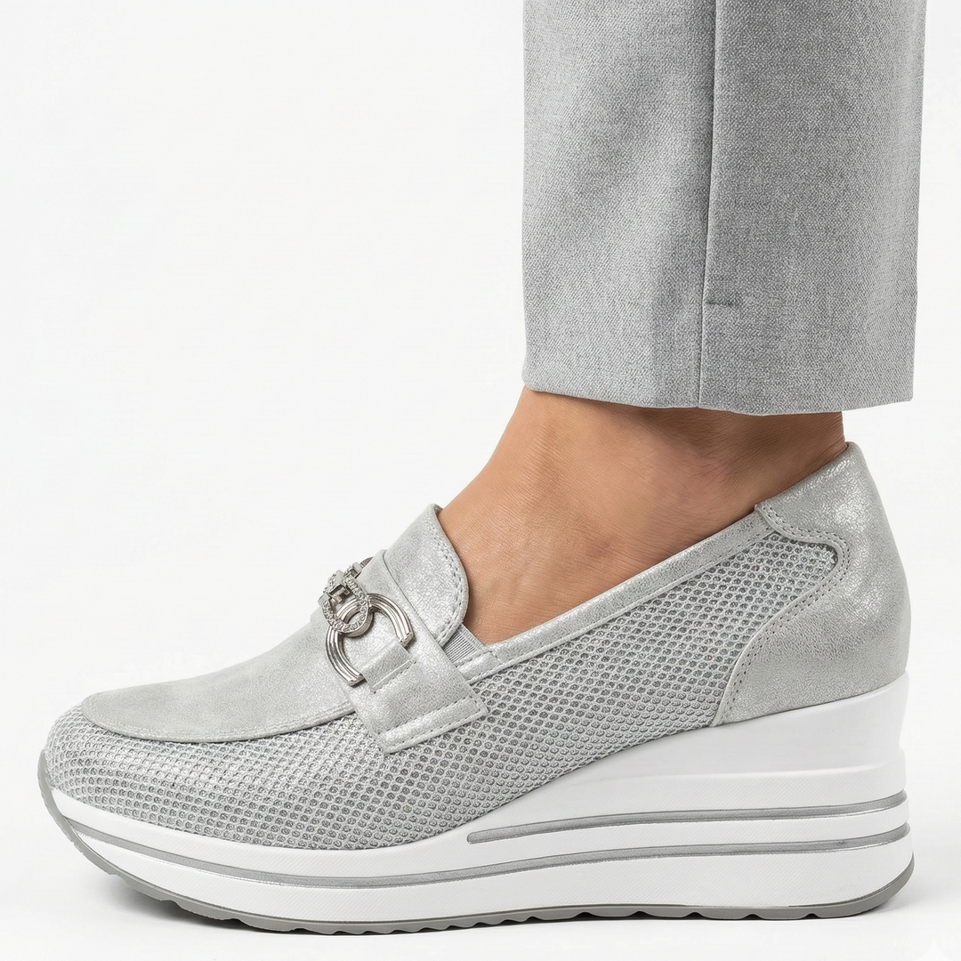 Comfort-Fit Anatomical Loafers with Supportive Heel