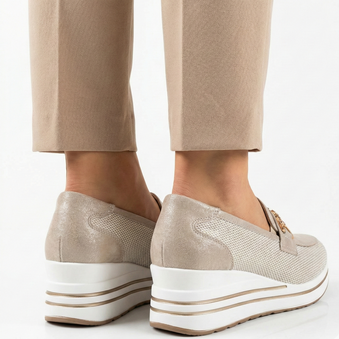 Comfort-Fit Anatomical Loafers with Supportive Heel