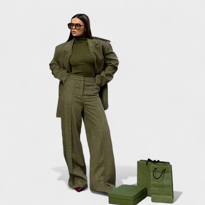 Ana - Stylish Urban Set