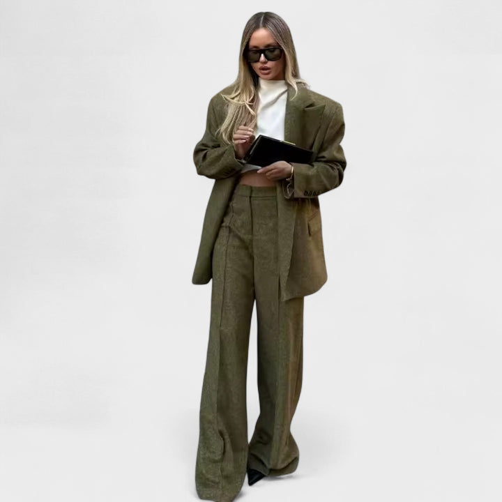 Ana - Stylish Urban Set