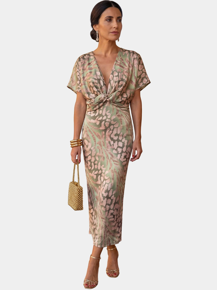 Giulia – Graceful Dress Crafted from Lightweight, Flowing Fabric