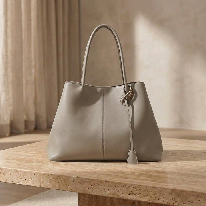 Nausicaa - Maxi bag with refined design and spacious capacity