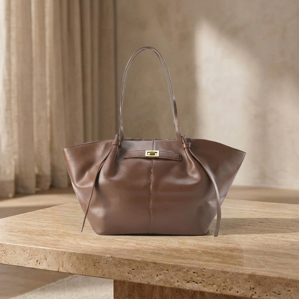 Clio Bag with Classic Structure