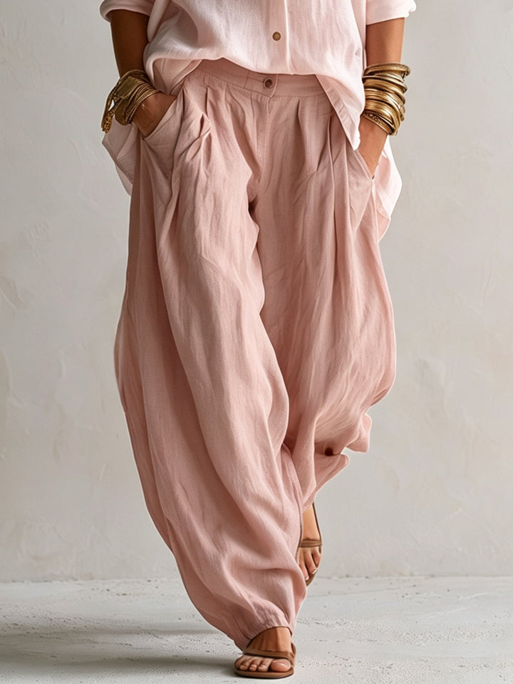 Relaxed Outfit Featuring a Shirt and Balloon Pants