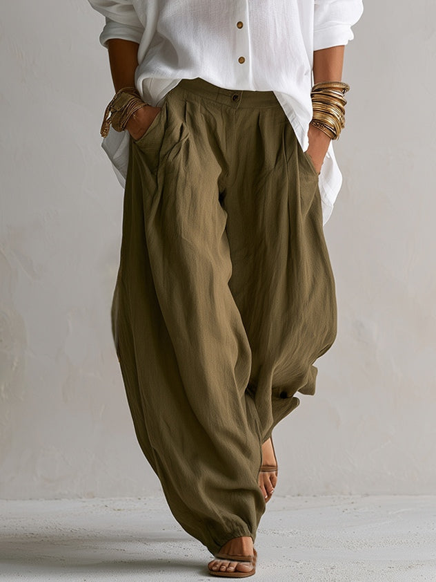 Relaxed Outfit Featuring a Shirt and Balloon Pants