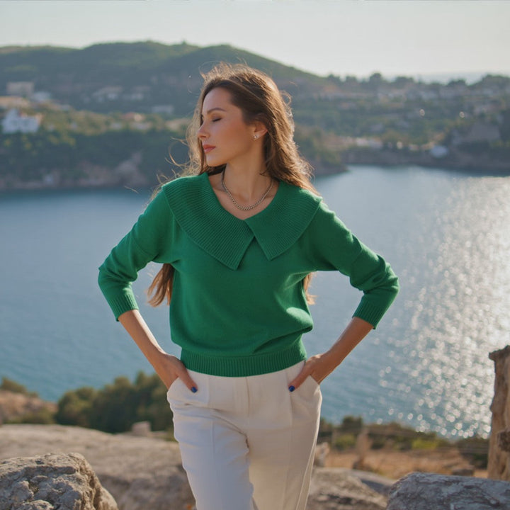 Nikoleta - Warm Sweater with Soft Collar