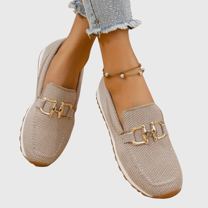 Cozy Sports Sneakers with a Soft, Cushioned Sole