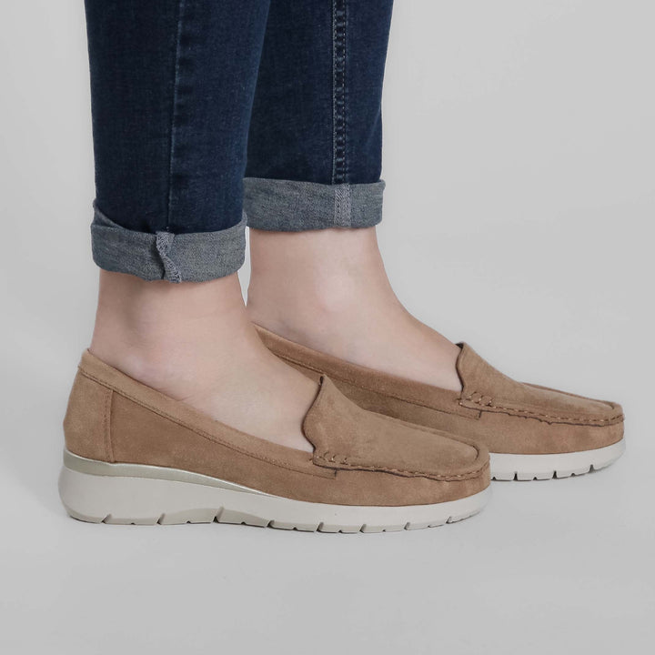 Seven-Color Platform Moccasins