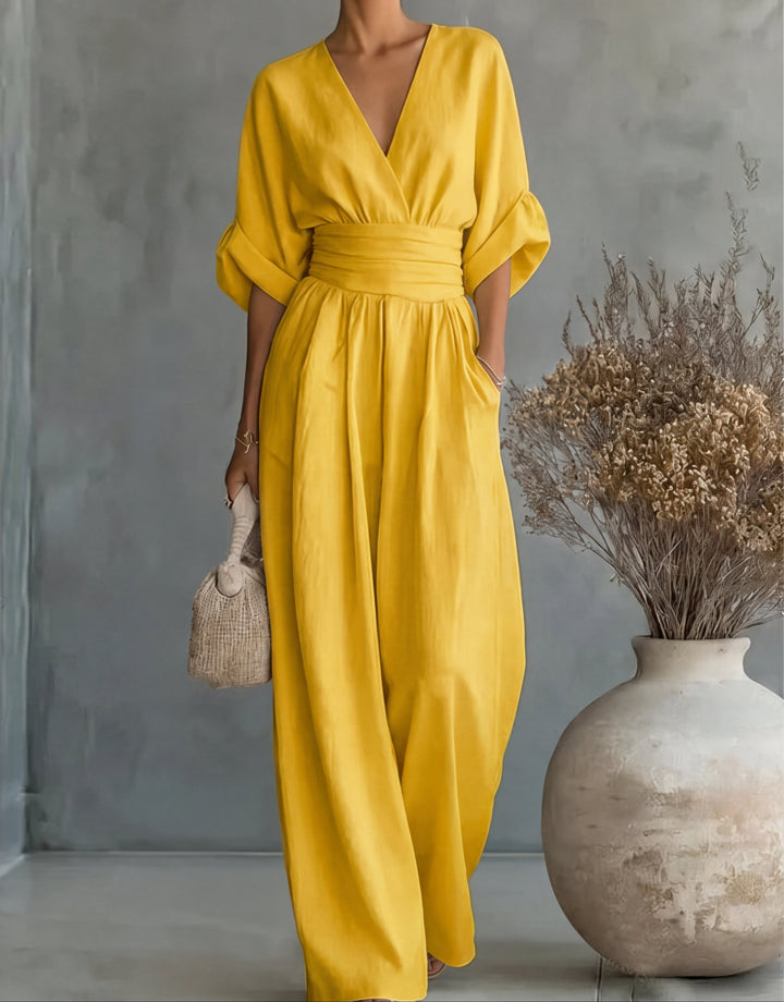 Daniella - Elegant top with V neckline and wide trousers
