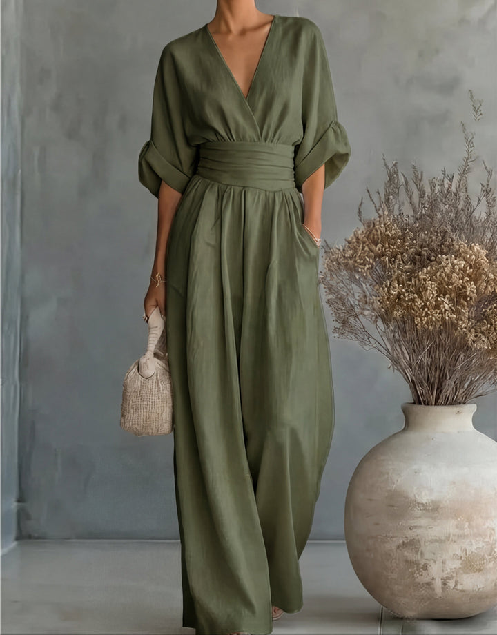 Daniella - Elegant top with V neckline and wide trousers