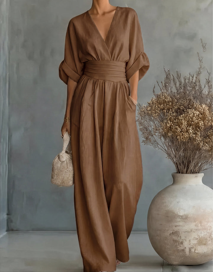 Daniella - Elegant top with V neckline and wide trousers