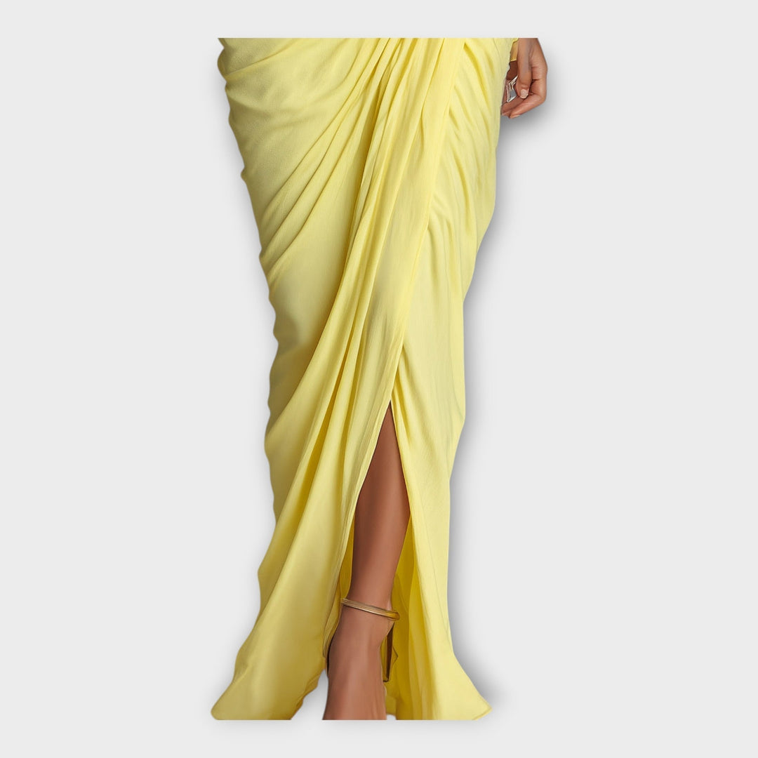 Elegant Pleated Long Dress with Sophisticated Design