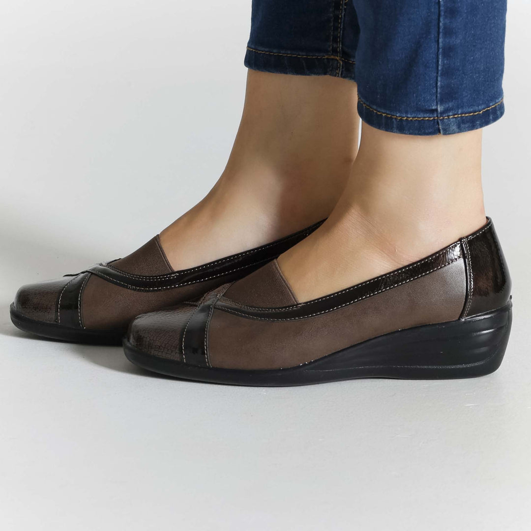 Daphne | Elevated Sole Moccasins