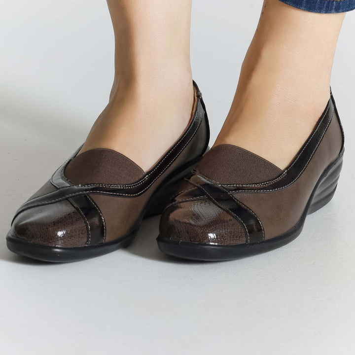 Daphne | Elevated Sole Moccasins