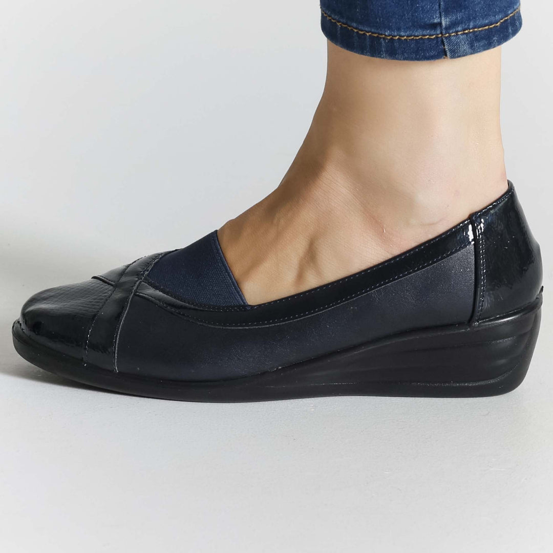 Daphne | Elevated Sole Moccasins