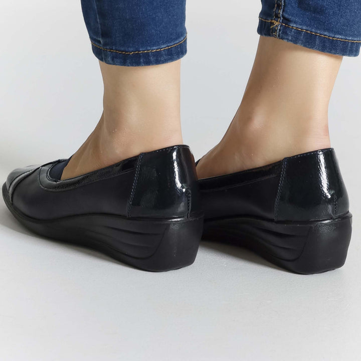 Daphne | Elevated Sole Moccasins
