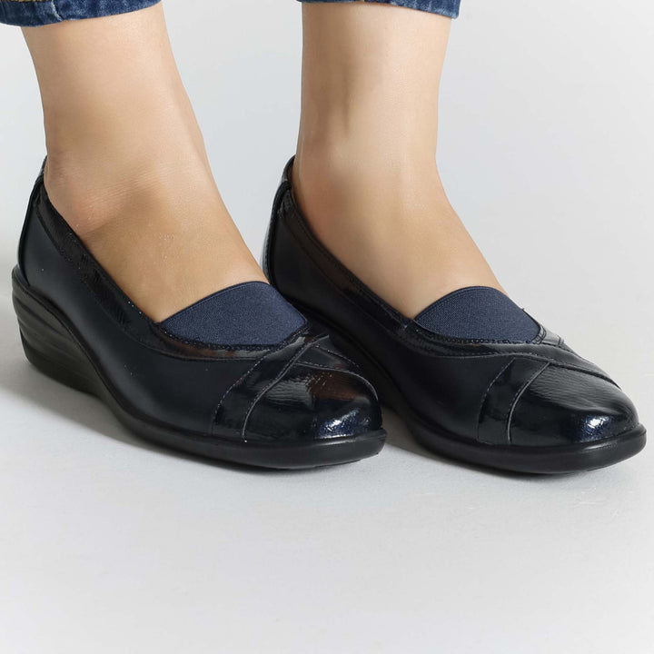 Daphne | Elevated Sole Moccasins