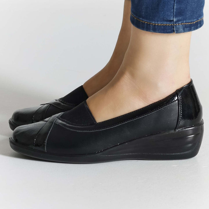 Daphne | Elevated Sole Moccasins