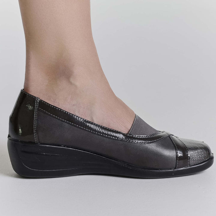Daphne | Elevated Sole Moccasins