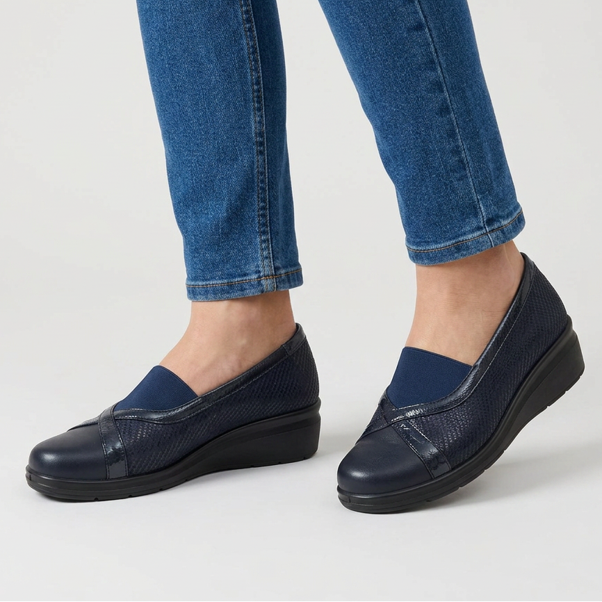 Elastic Band Moccasins with Glossy Accents