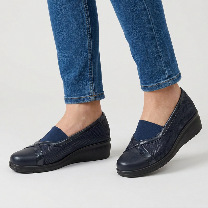 Elastic Band Moccasins with Glossy Accents