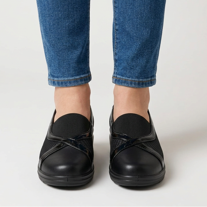 Elastic Band Moccasins with Glossy Accents