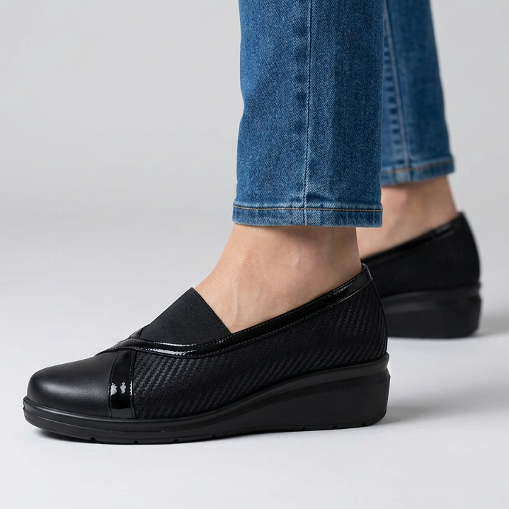 Elastic Band Moccasins with Glossy Accents