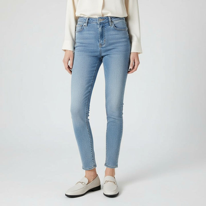 Stylish Loafers with Silver Accents for Ultimate Comfort