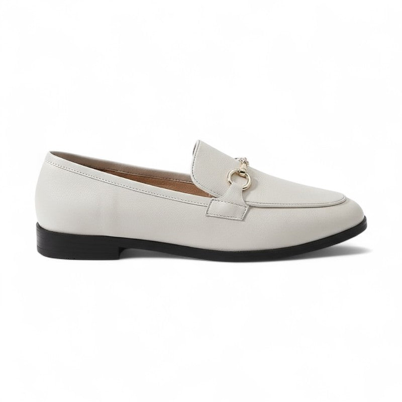 Stylish Loafers with Silver Accents for Ultimate Comfort