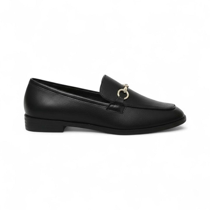 Stylish Loafers with Silver Accents for Ultimate Comfort