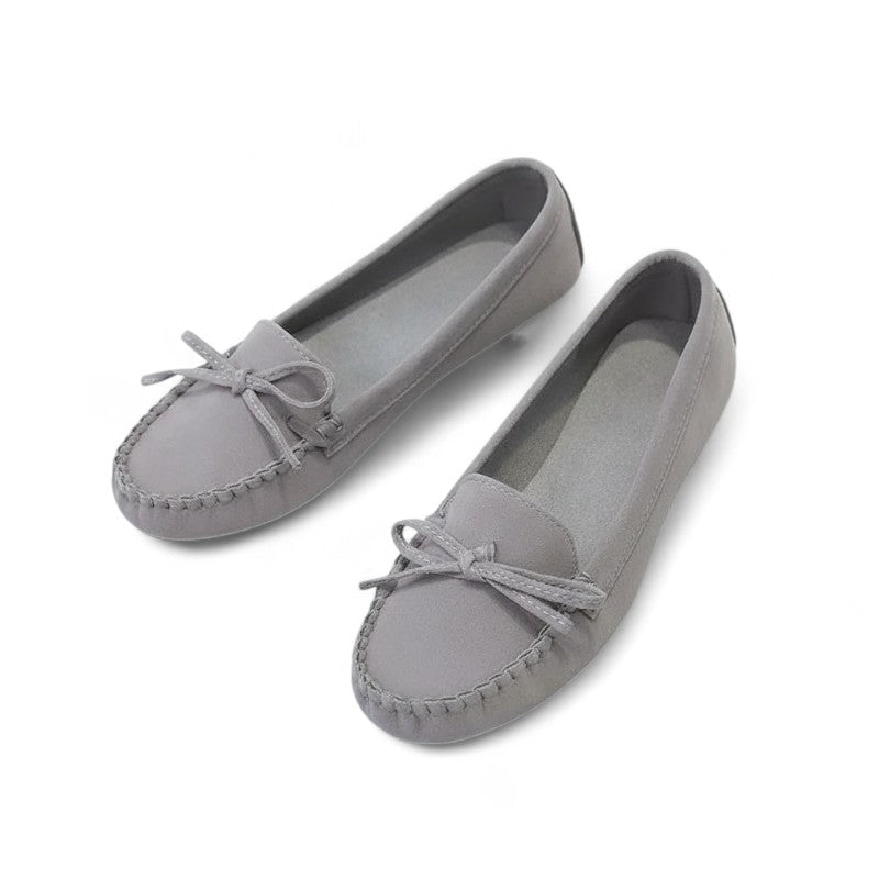 Elegant Bow-Embellished Moccasins