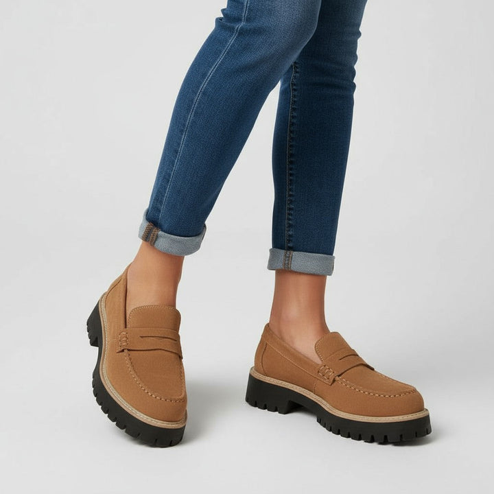Chic Bicolour Loafers with a Stylish Design