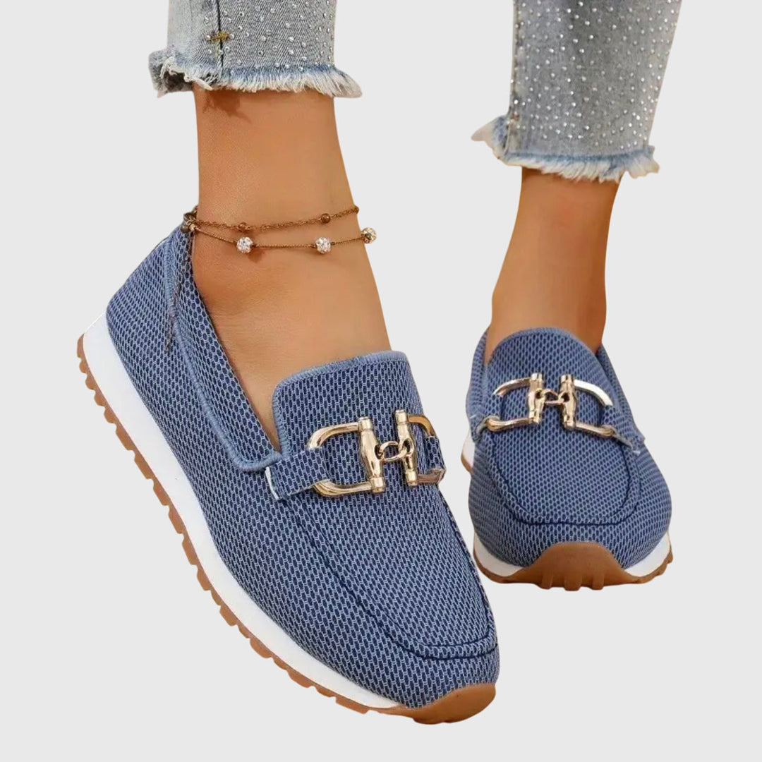 Cozy Sports Sneakers with a Soft, Cushioned Sole
