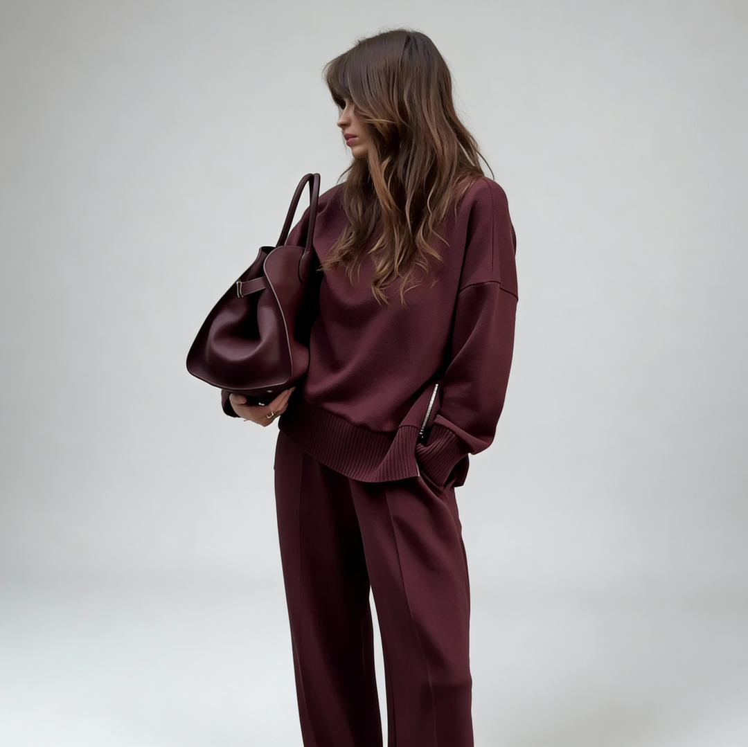Relaxed Fit Tracksuit Set with Sweatshirt and Straight-Leg Pants