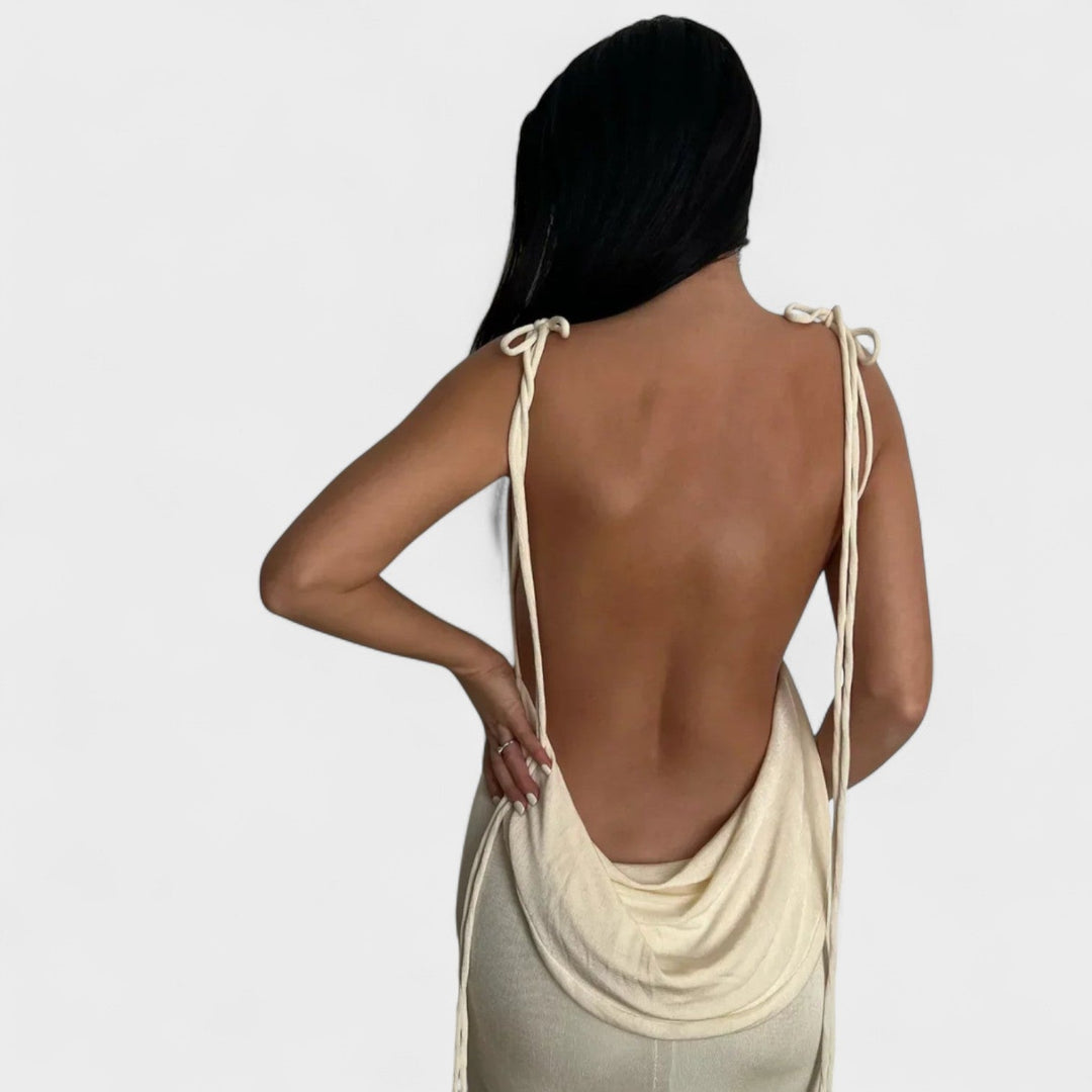 Luna - The dress that accentuates your curves