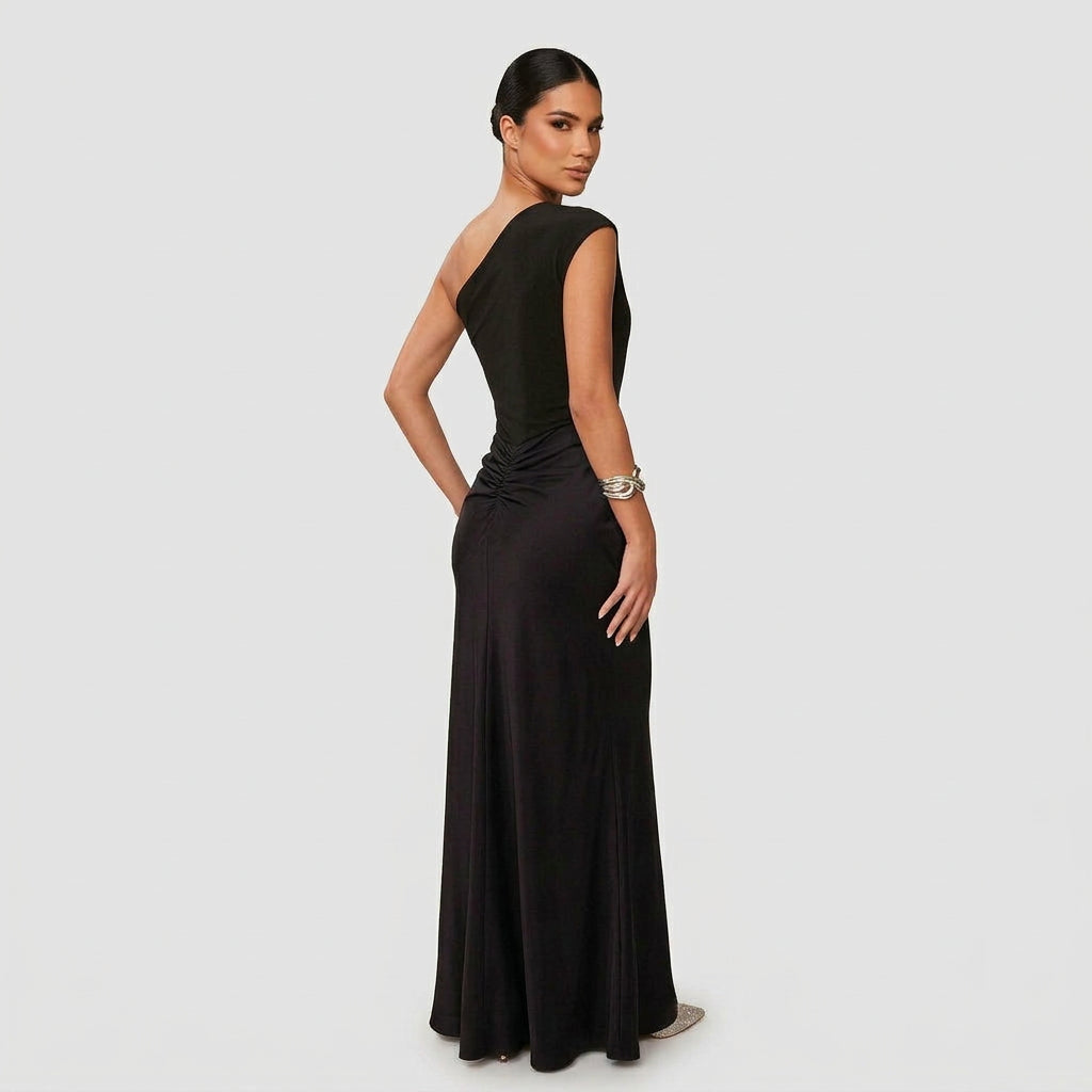 Amelia - Elegant Maxi Robe