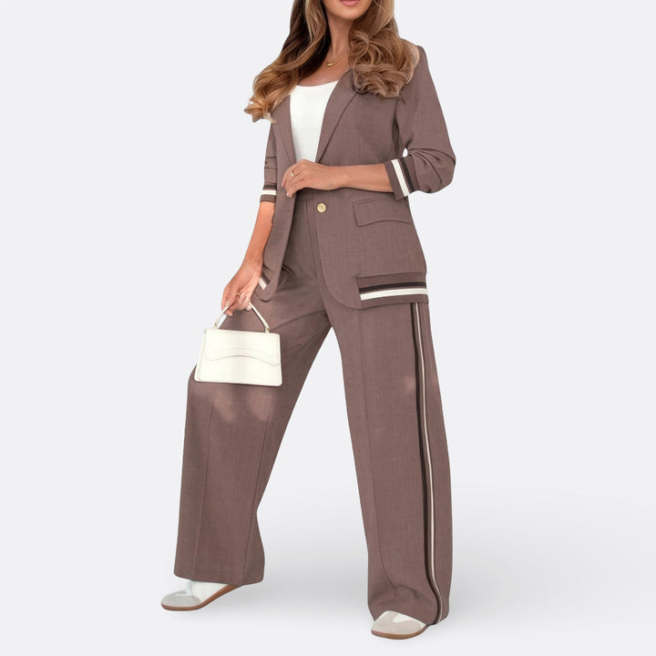 Clara - Stylish Everyday Outfit