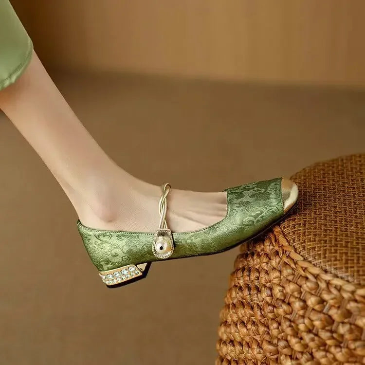 Eirene - Ballet-style Shoes